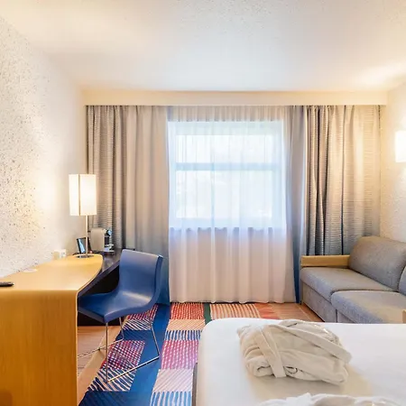 Hotel Lyon Nord 4 Etoiles 4*