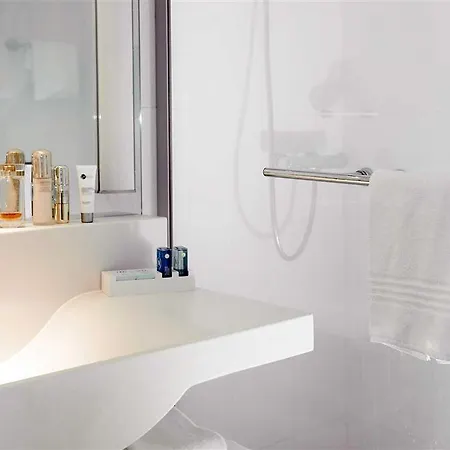 Lyon Nord 4 Etoiles 4*