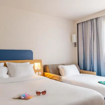 Lyon Nord 4 Etoiles 酒店 4*